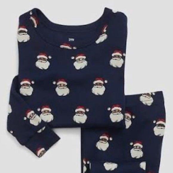 Gap Kids Organic Santa Pajamas - Picture 1 of 4